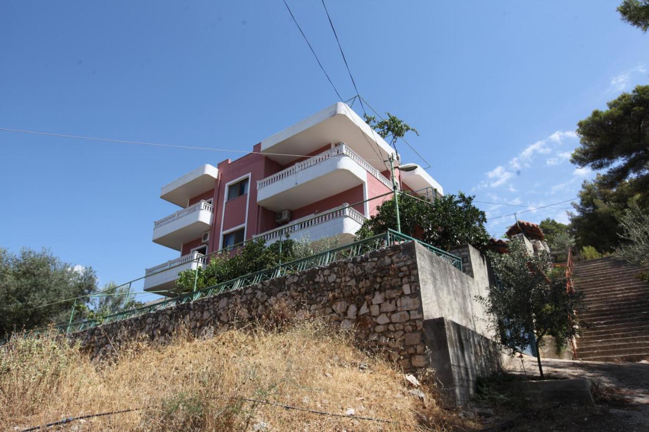 Vila Jakupi Διαμέρισμα Σαράντα Εξωτερικό φωτογραφία